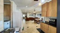 Kitchen - 13 square meters of property in Van Riebeeckpark