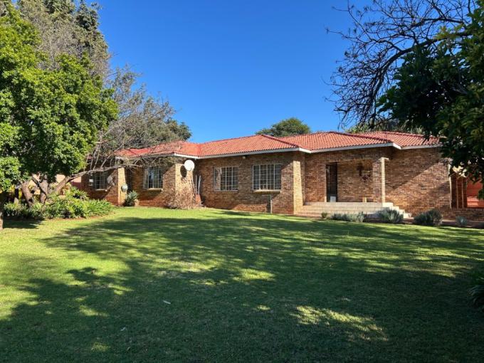 4 Bedroom House for Sale For Sale in Cashan - MR666701