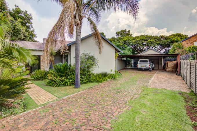 4 Bedroom House for Sale For Sale in Edleen - MR666752