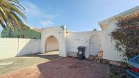 3 Bedroom 3 Bathroom House for Sale for sale in Grassy Park