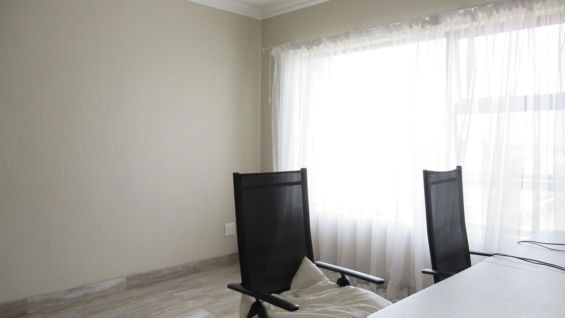 Bed Room 1 - 16 square meters of property in Homes Haven