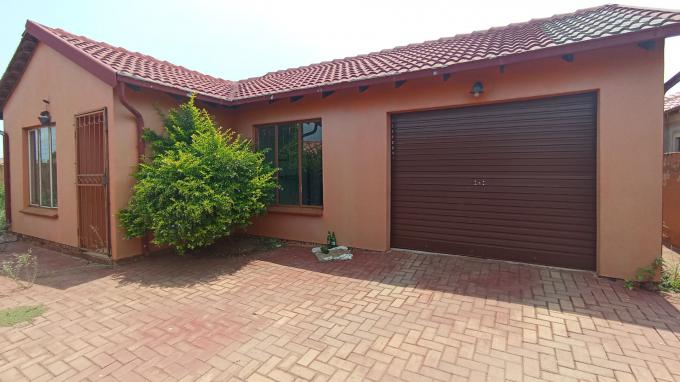 SA Home Loans Sale in Execution 3 Bedroom Freehold Residence for Sale in Soshanguve East - MR666801