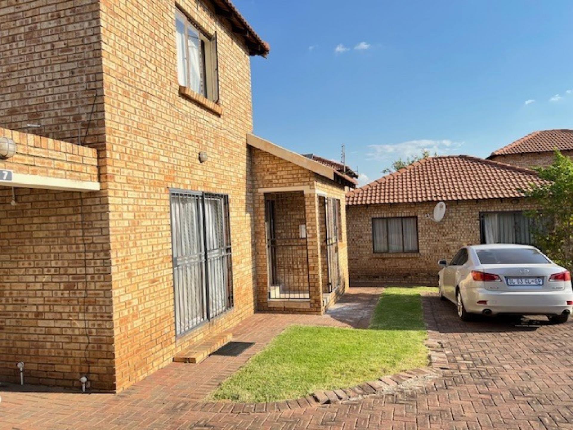  of property in Witpoortjie