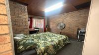 Bed Room 1 - 13 square meters of property in Kraaifontein