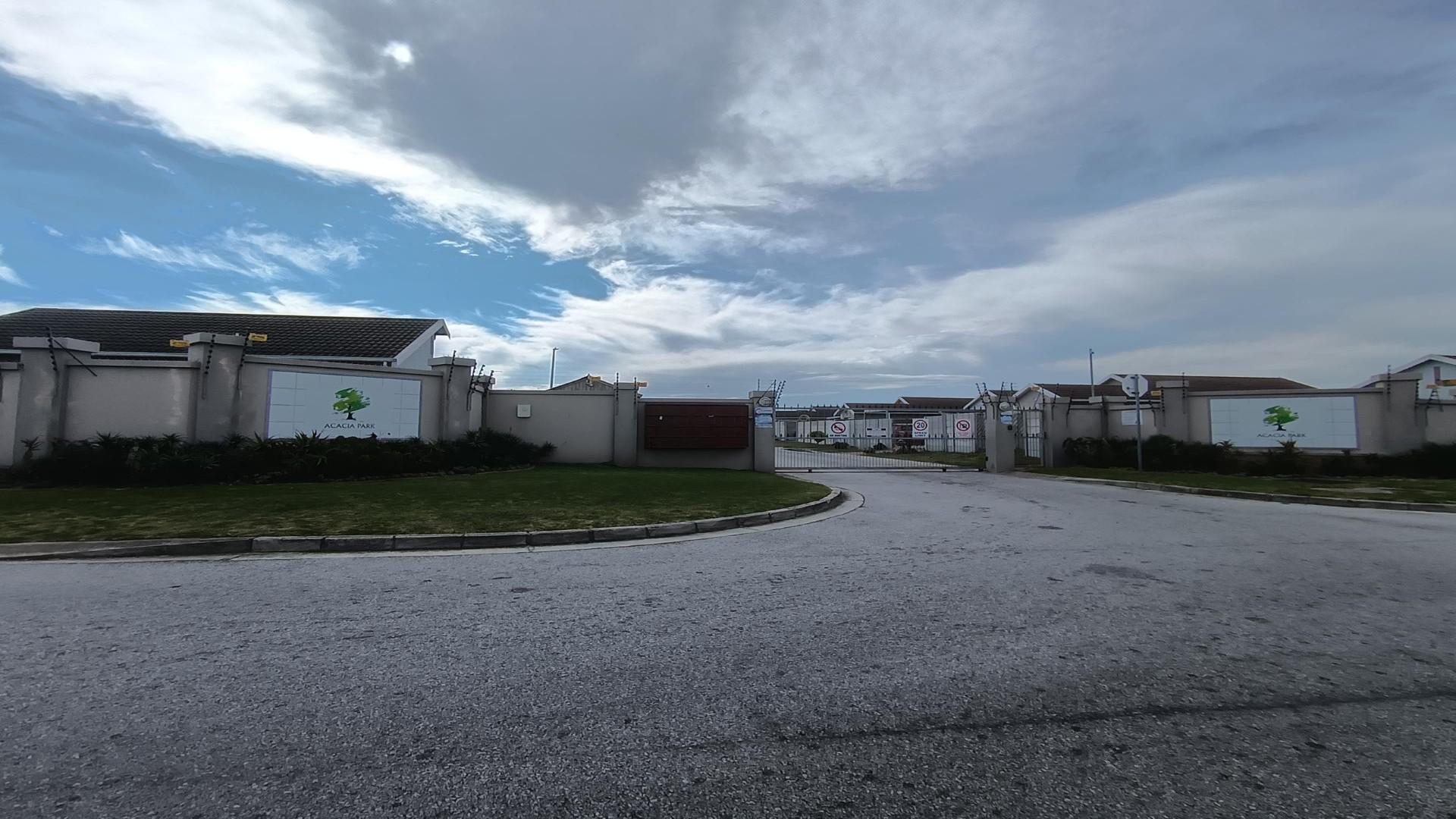 Front View of property in Parsons Vlei