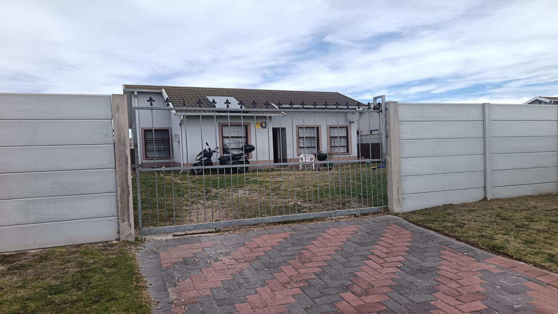 Front View of property in Parsons Vlei