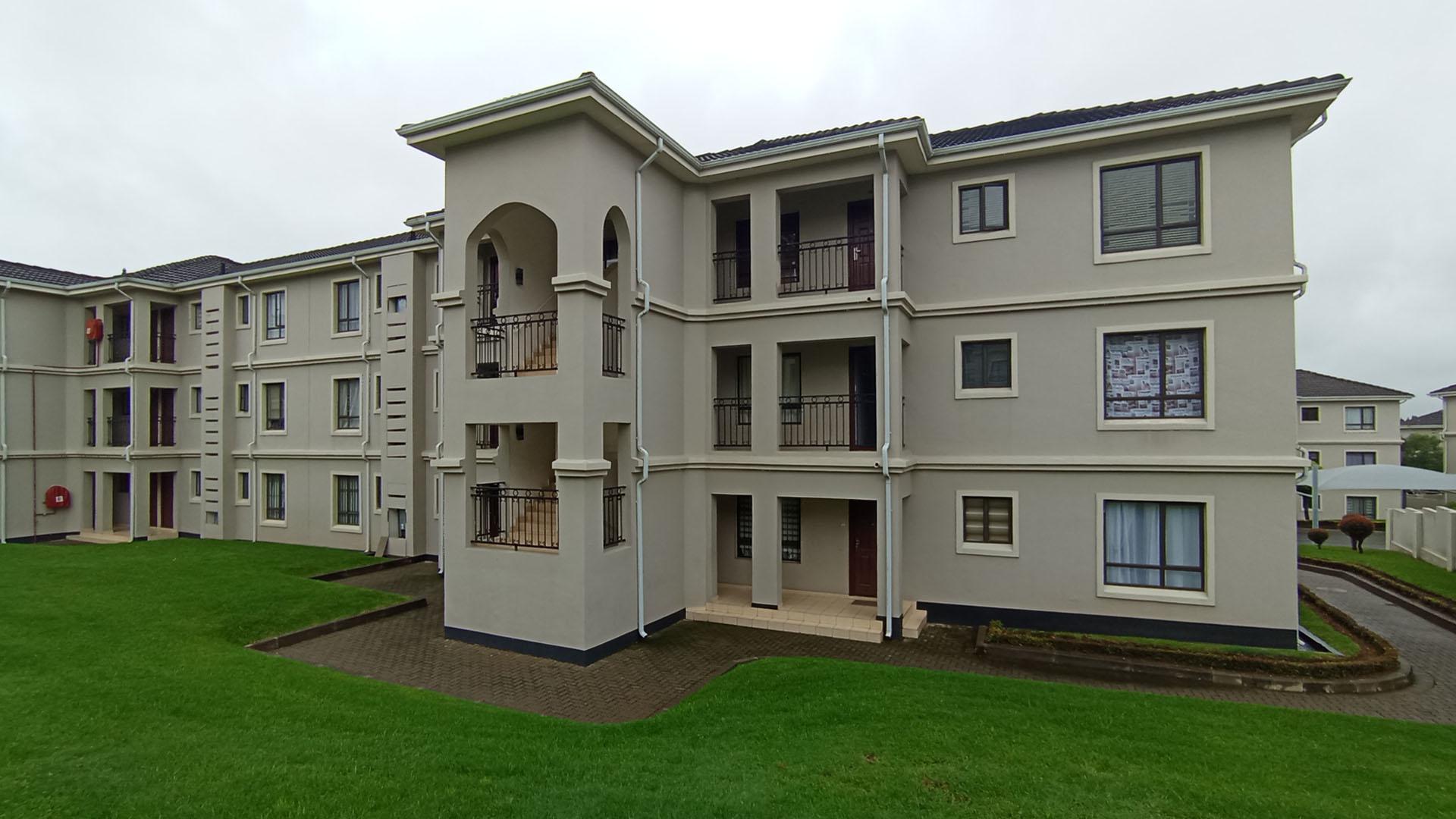 Front View of property in Summerset