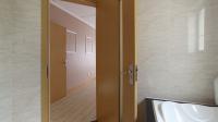 Main Bathroom - 4 square meters of property in Summerset