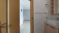 Bathroom 1 - 5 square meters of property in Summerset