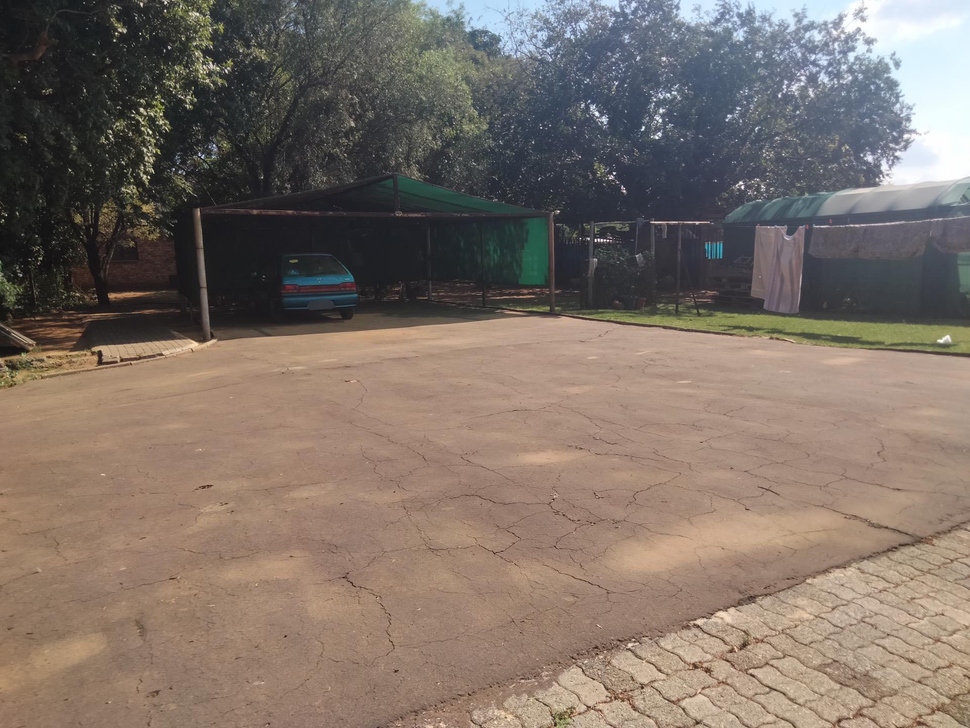 Backyard of property in Rietkol AH