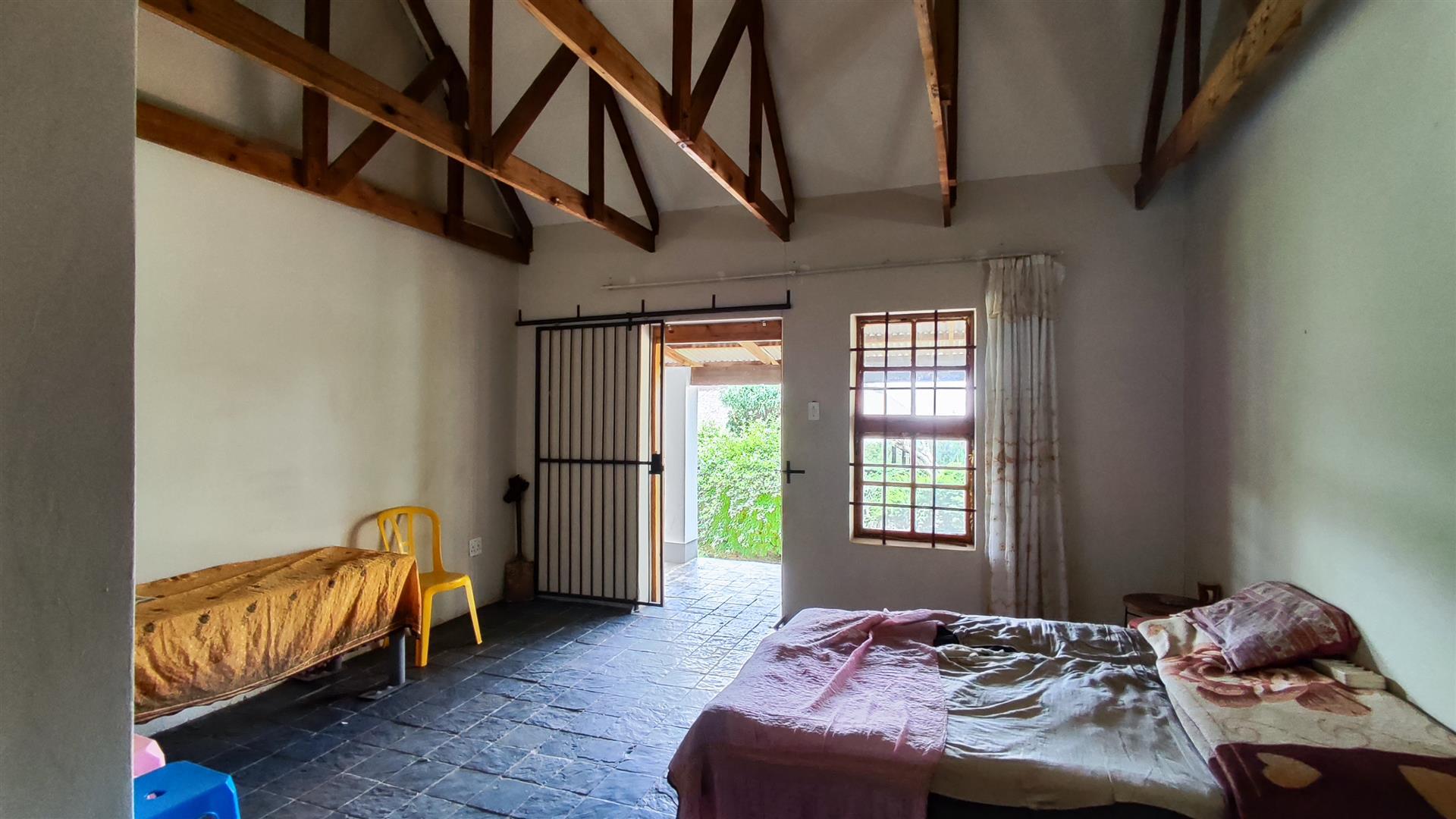 Bed Room 1 - 25 square meters of property in Homestead Apple Orchards AH