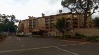 Front View of property in Die Hoewes