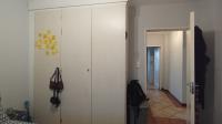 Bed Room 1 - 12 square meters of property in Die Hoewes