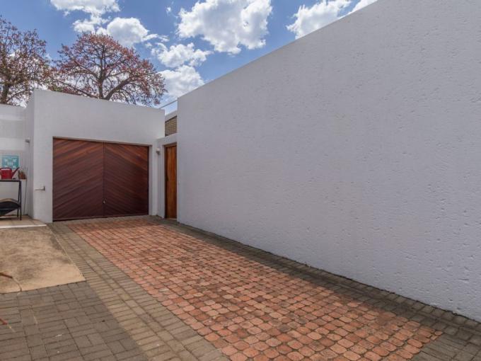 2 Bedroom Retirement Home for Sale For Sale in Bryanston - MR667108