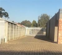 Front View of property in Greenhills
