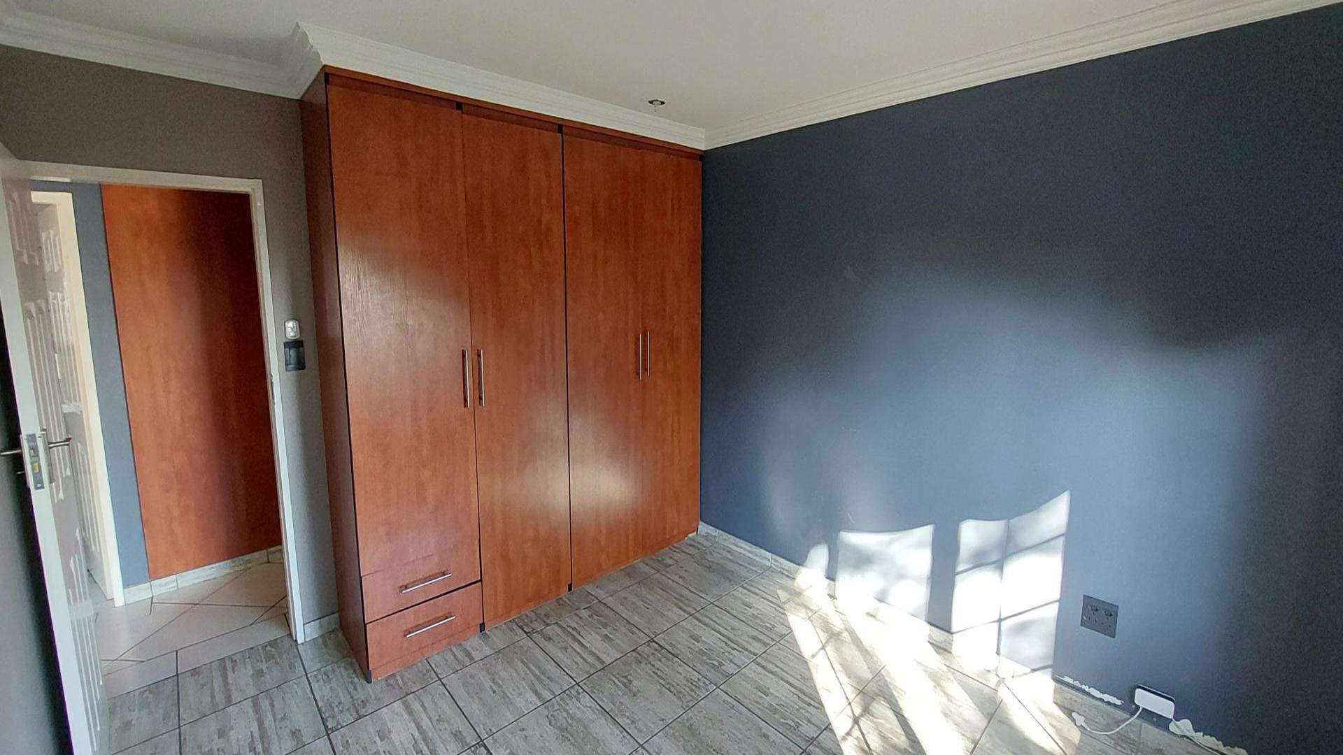 Bed Room 2 of property in Montana Park