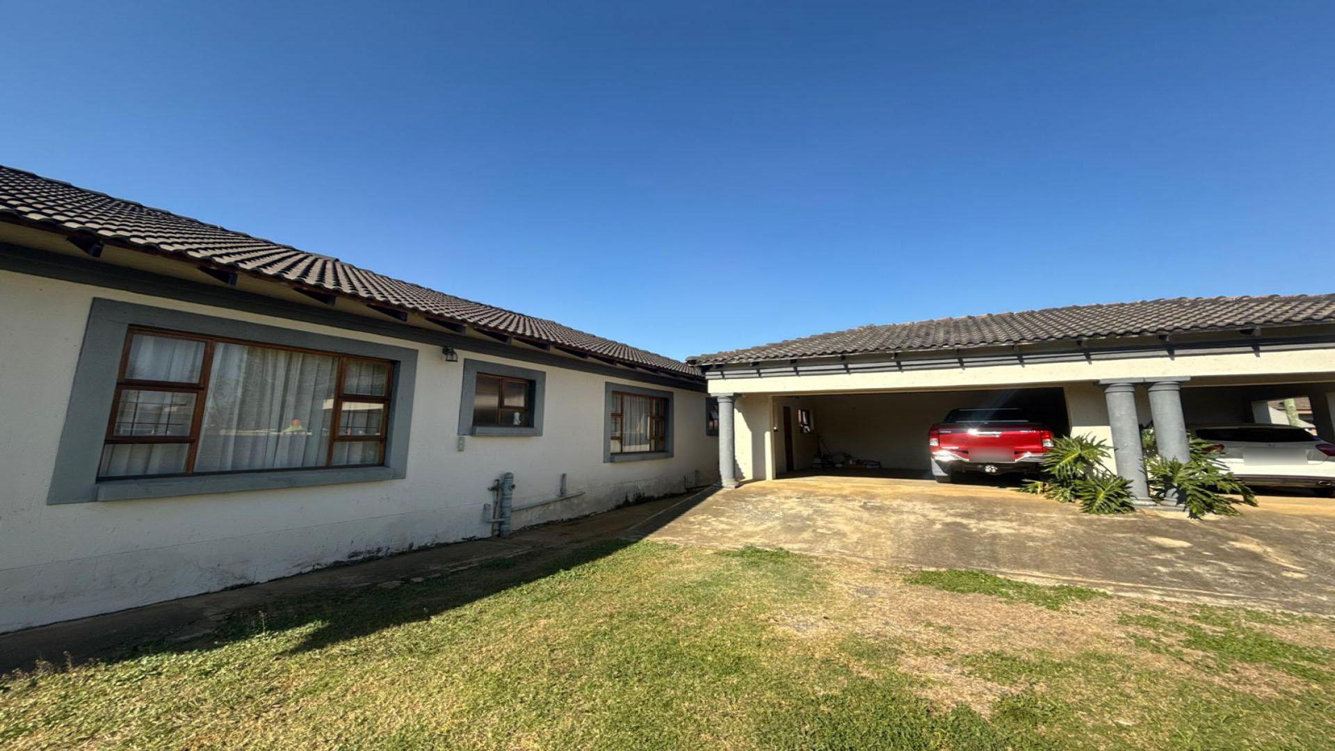 Spaces of property in Lydenburg