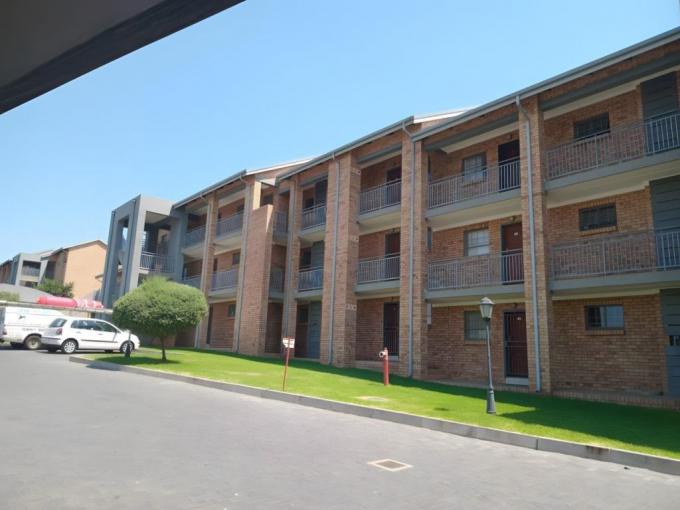 2 Bedroom House for Sale For Sale in Sagewood - MR667235
