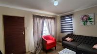 Lounges - 12 square meters of property in Palm Ridge