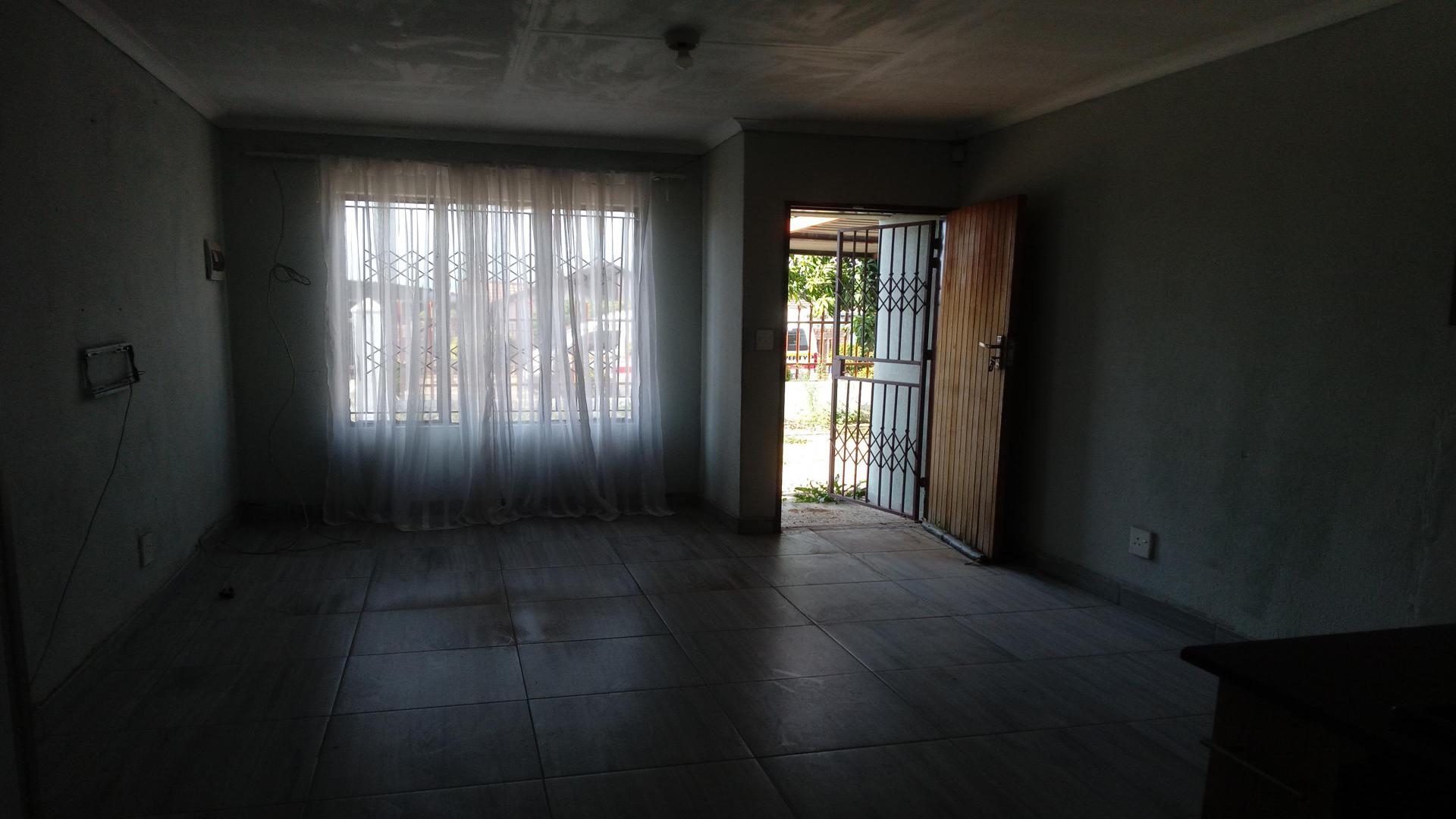 Lounges of property in Lotus Gardens