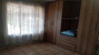 Bed Room 1 of property in Lotus Gardens