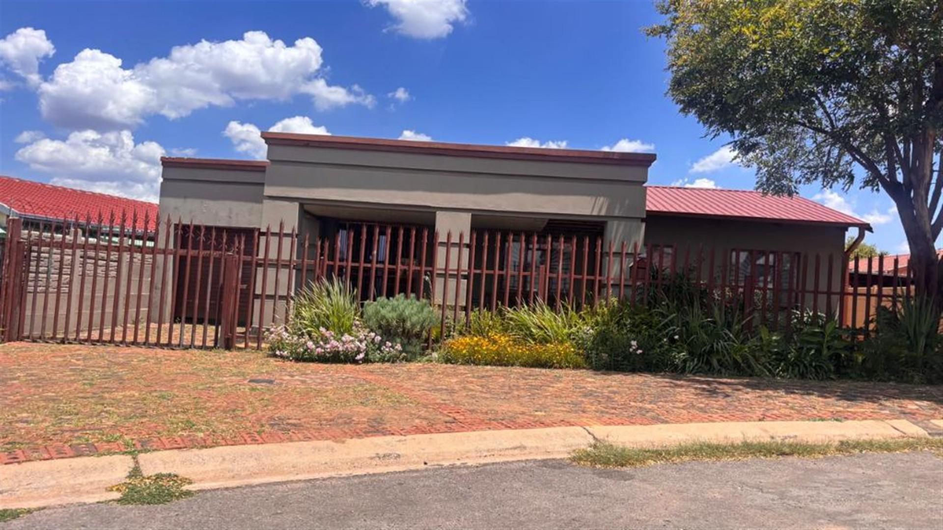 Front View of property in Eldorado Park AH