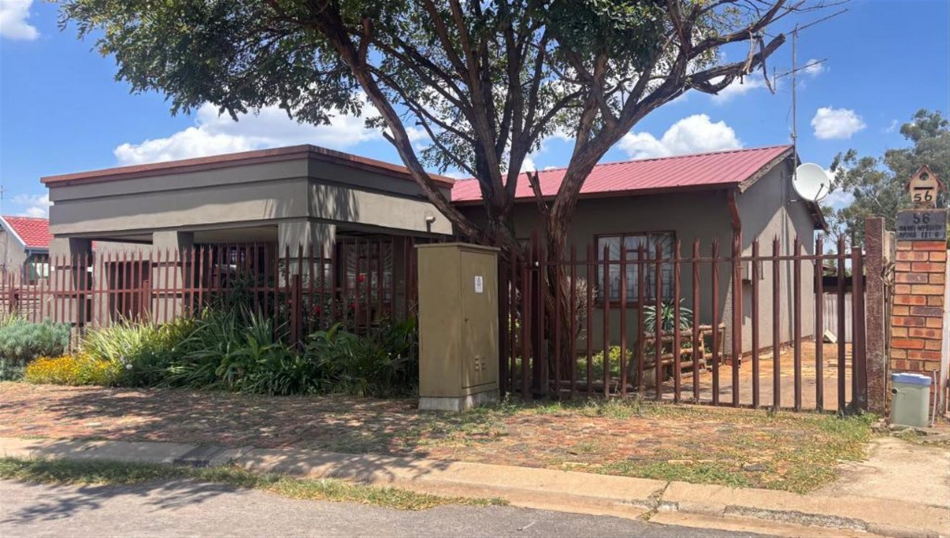 Front View of property in Eldorado Park AH