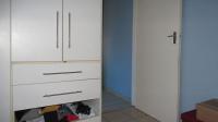 Bed Room 1 - 11 square meters of property in Meredale
