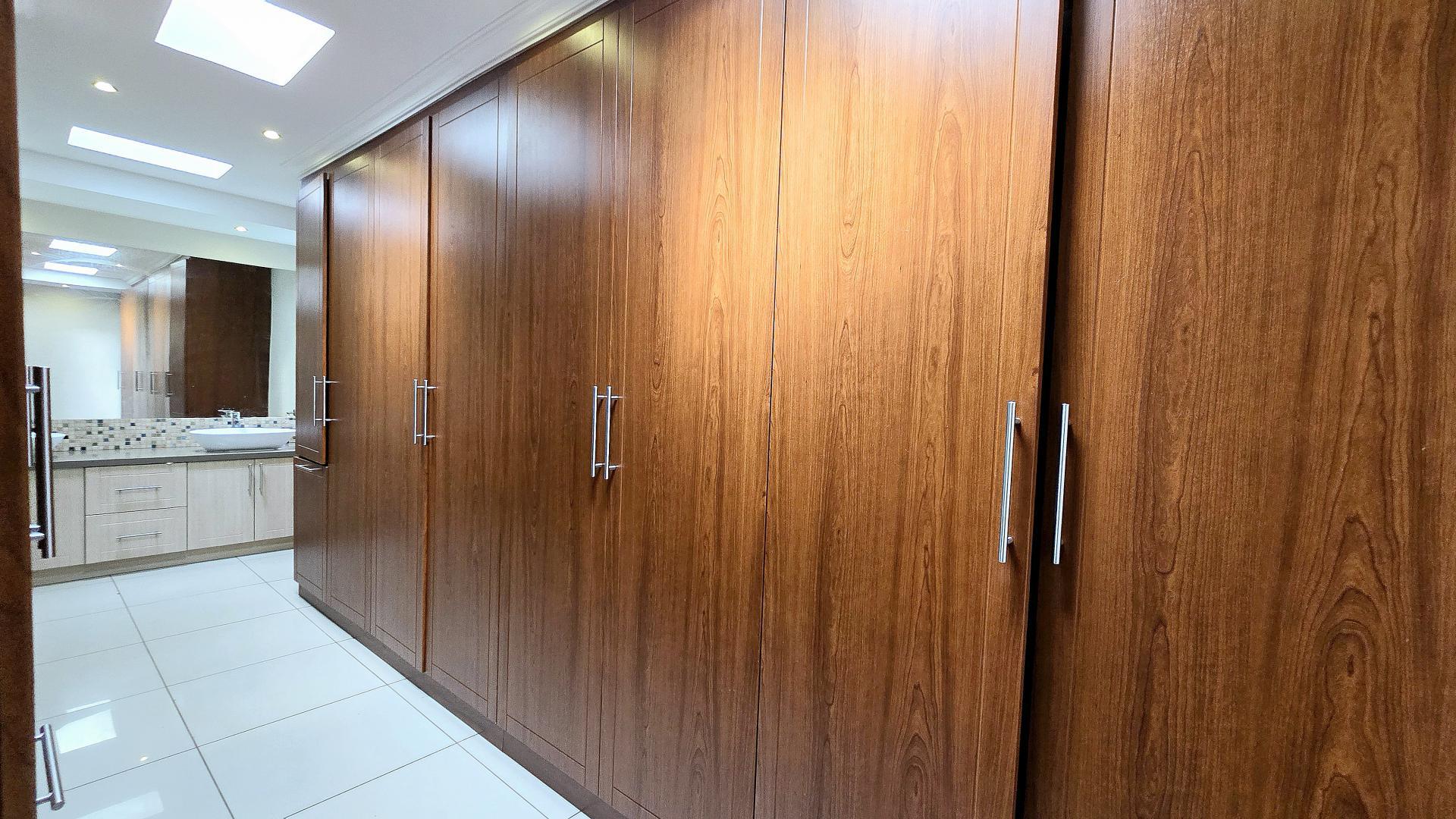 Bed Room 1 - 17 square meters of property in Meyerspark