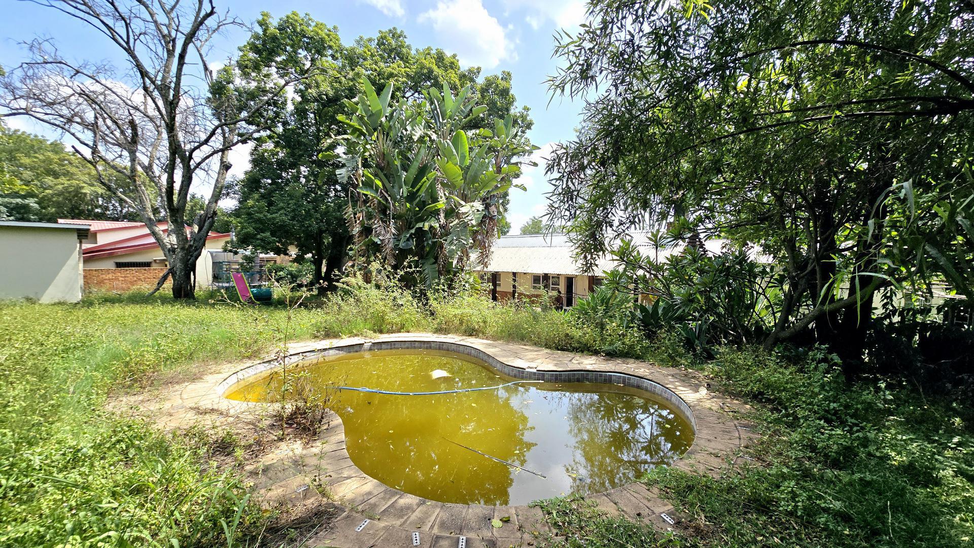 Swimming Pool of property in Meyerspark