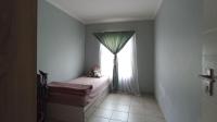 Bed Room 1 - 11 square meters of property in Sagewood