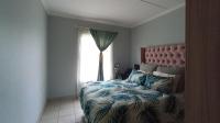 Bed Room 2 - 12 square meters of property in Sagewood