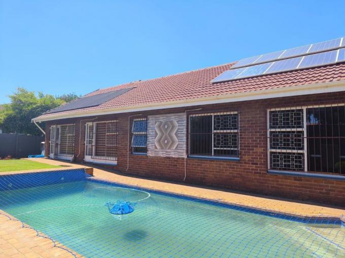 4 Bedroom House for Sale For Sale in Harmelia - MR667534