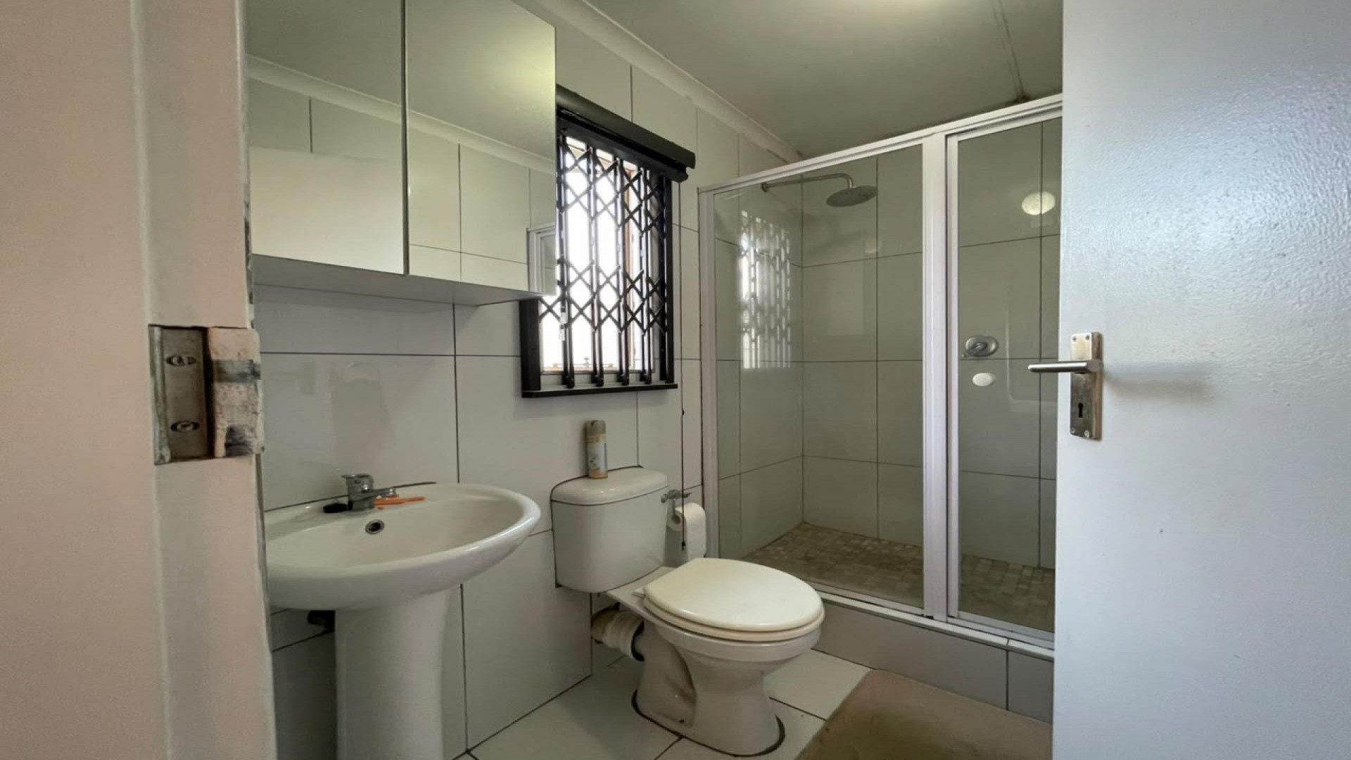 Bathroom 1 of property in Watervalspruit (Vaal)