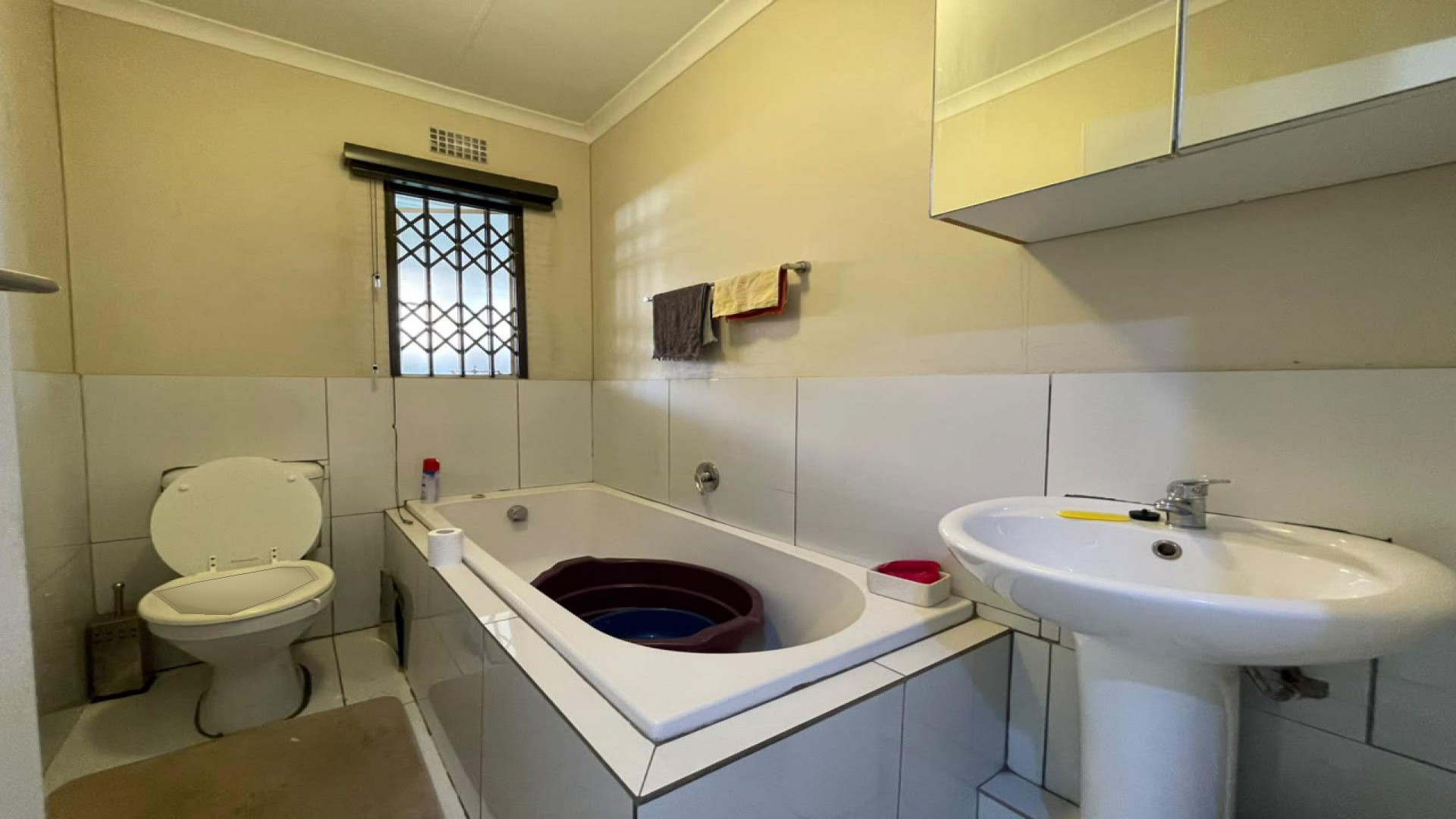Bathroom 2 of property in Watervalspruit (Vaal)