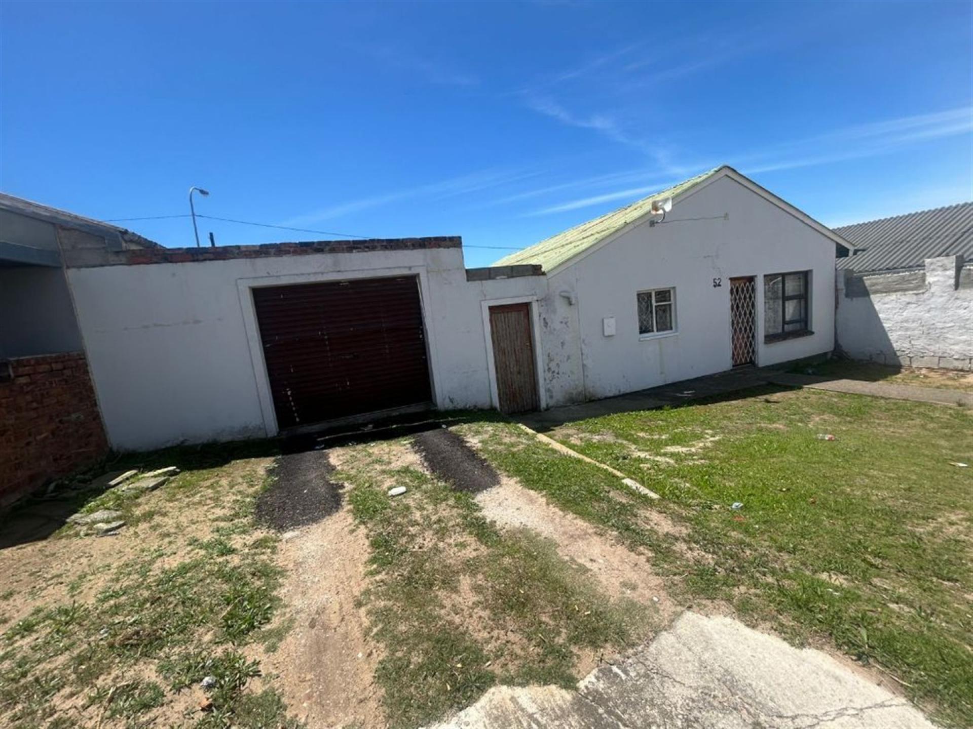 Front View of property in Bloemendal
