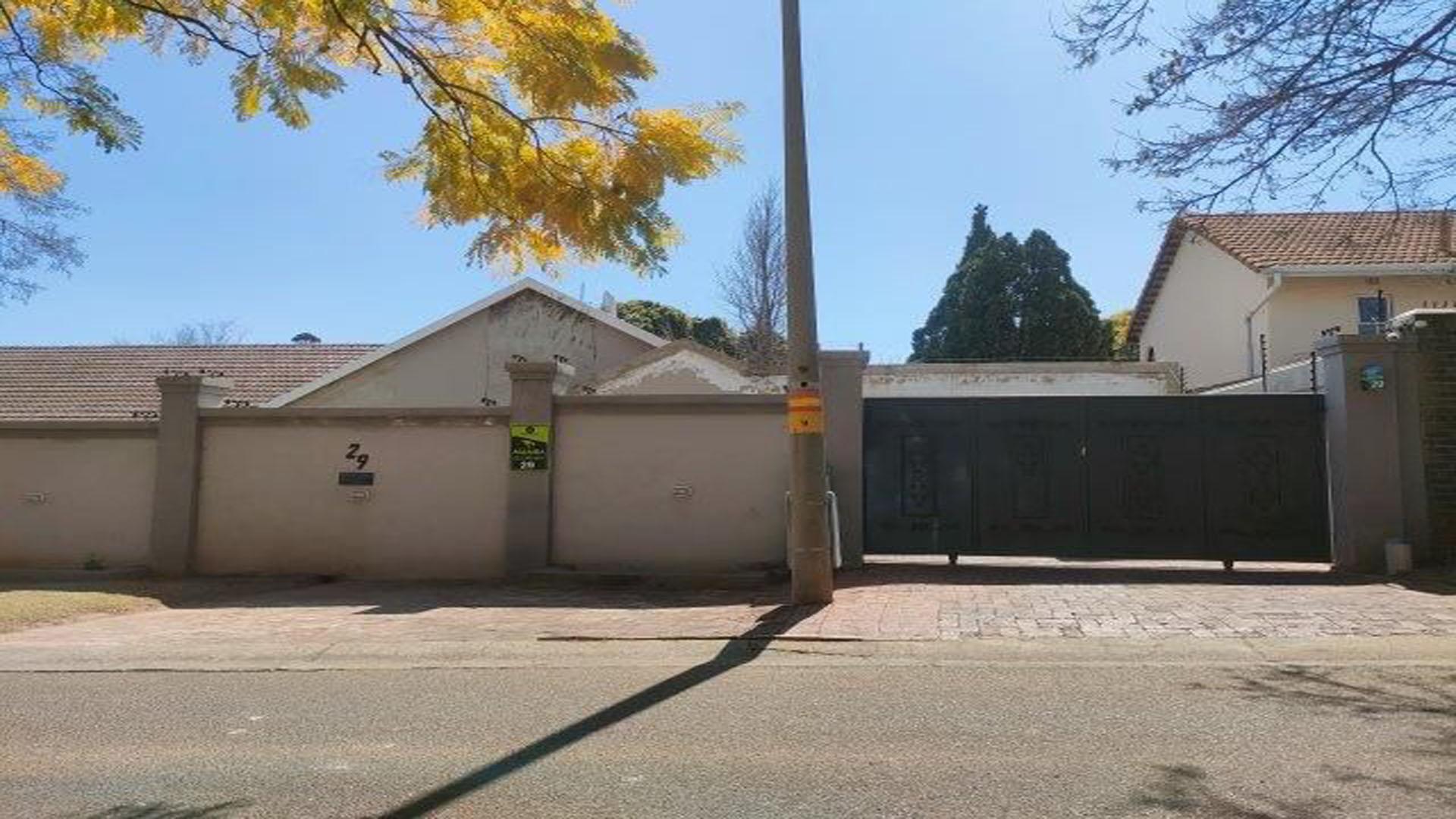 Front View of property in Eden Glen