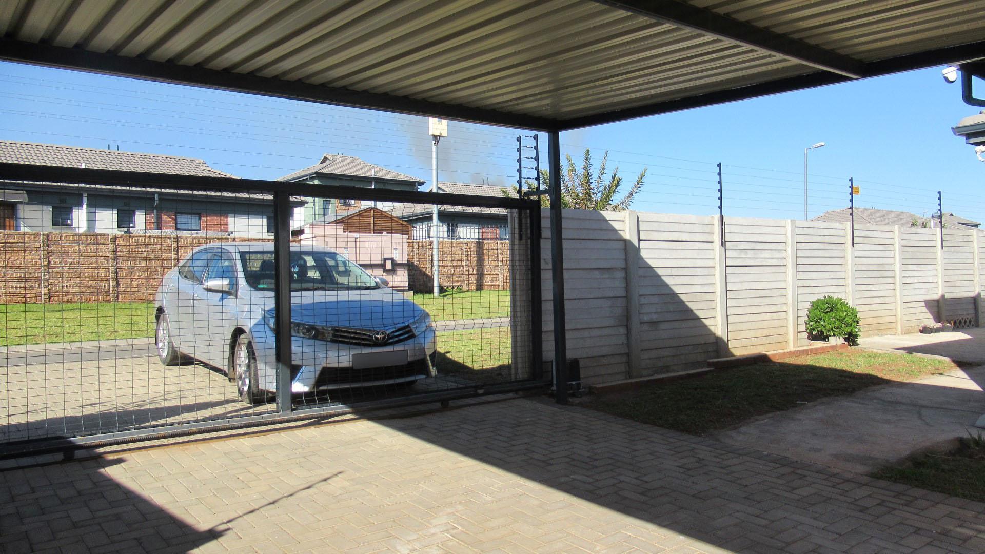 Patio - 8 square meters of property in Mindalore