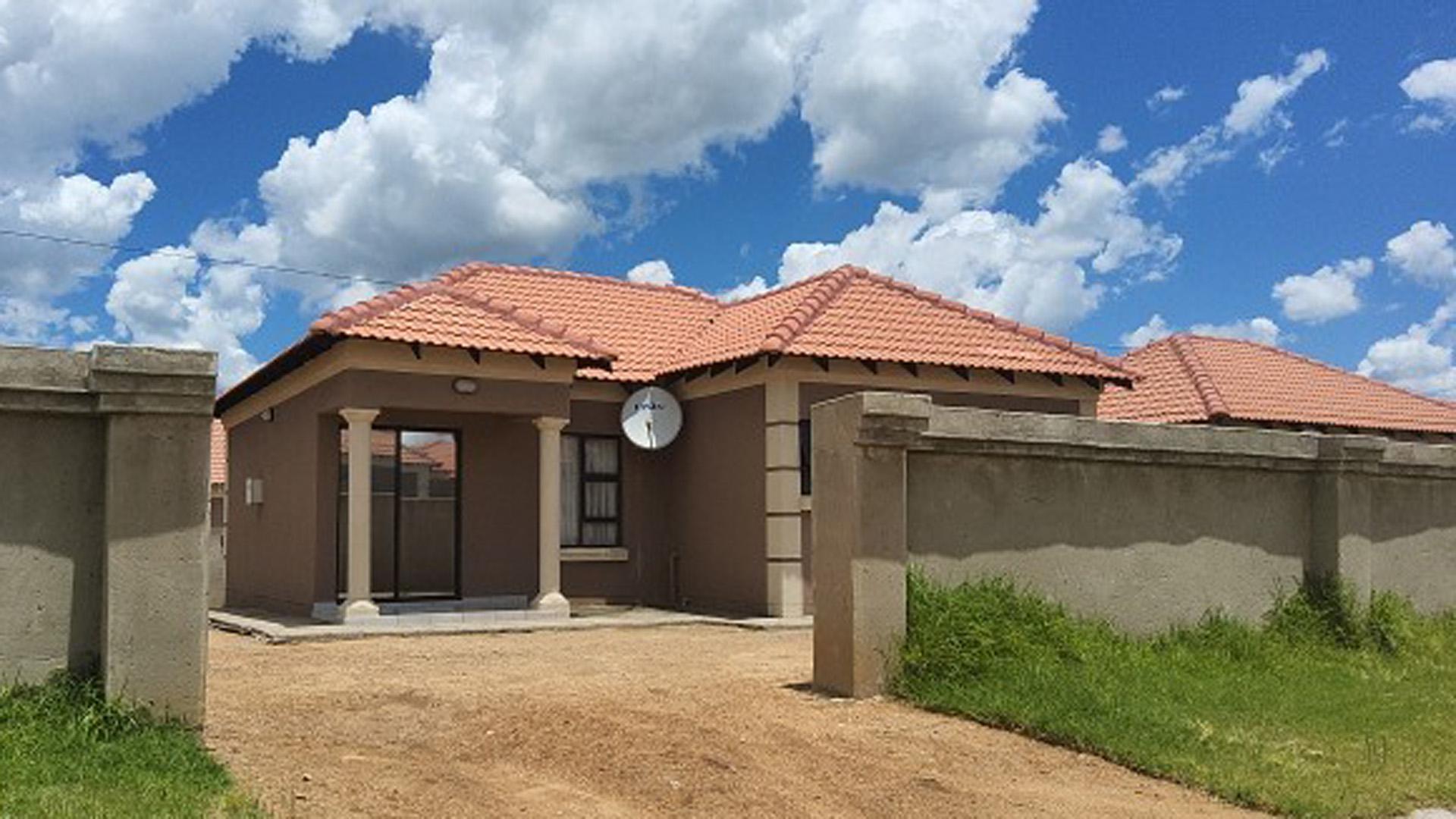 Front View of property in Ermelo