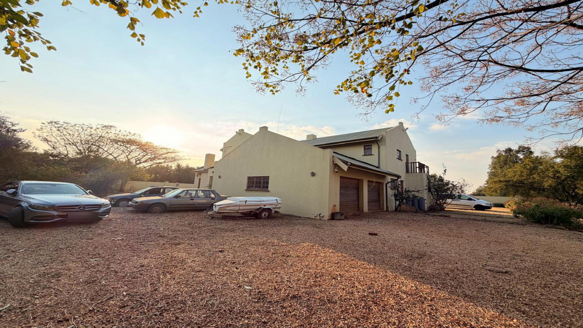 Front View of property in Olievenhoutbos