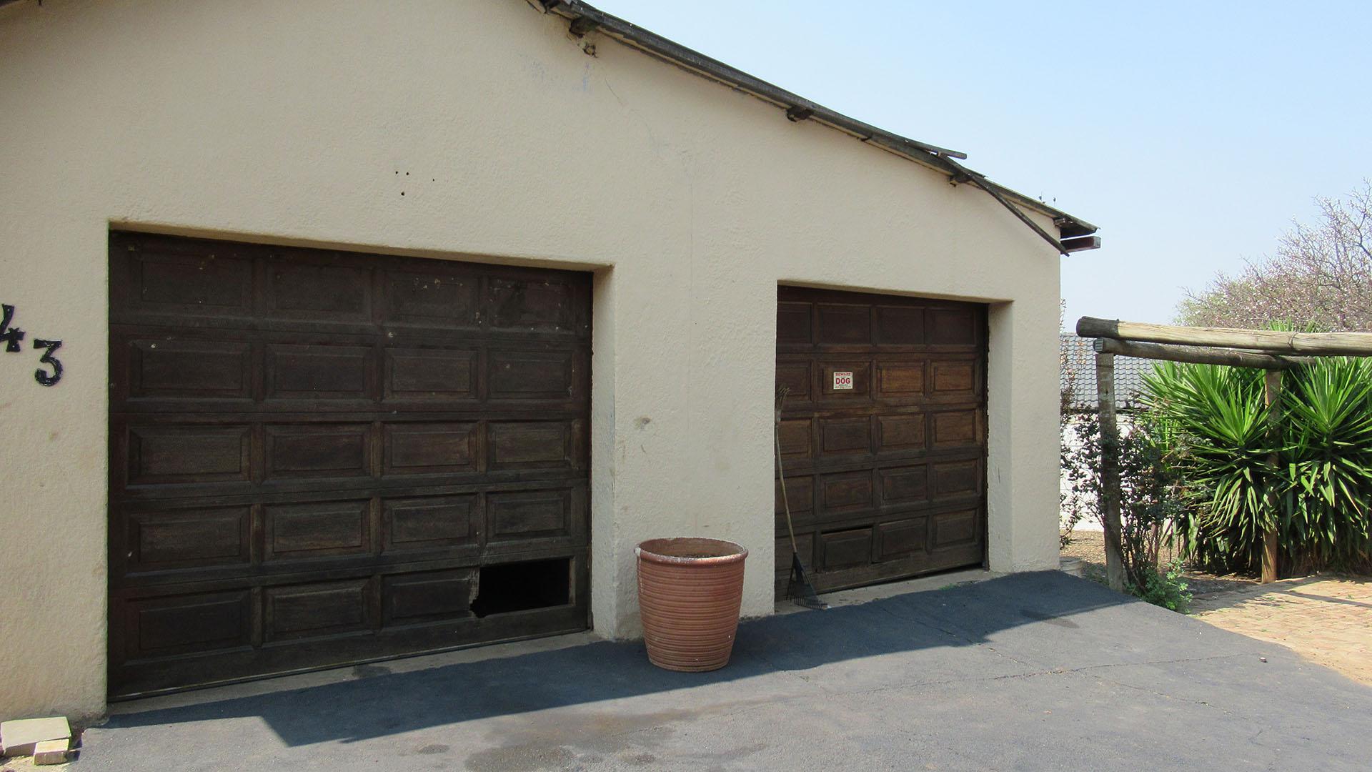 Front View of property in Witpoortjie