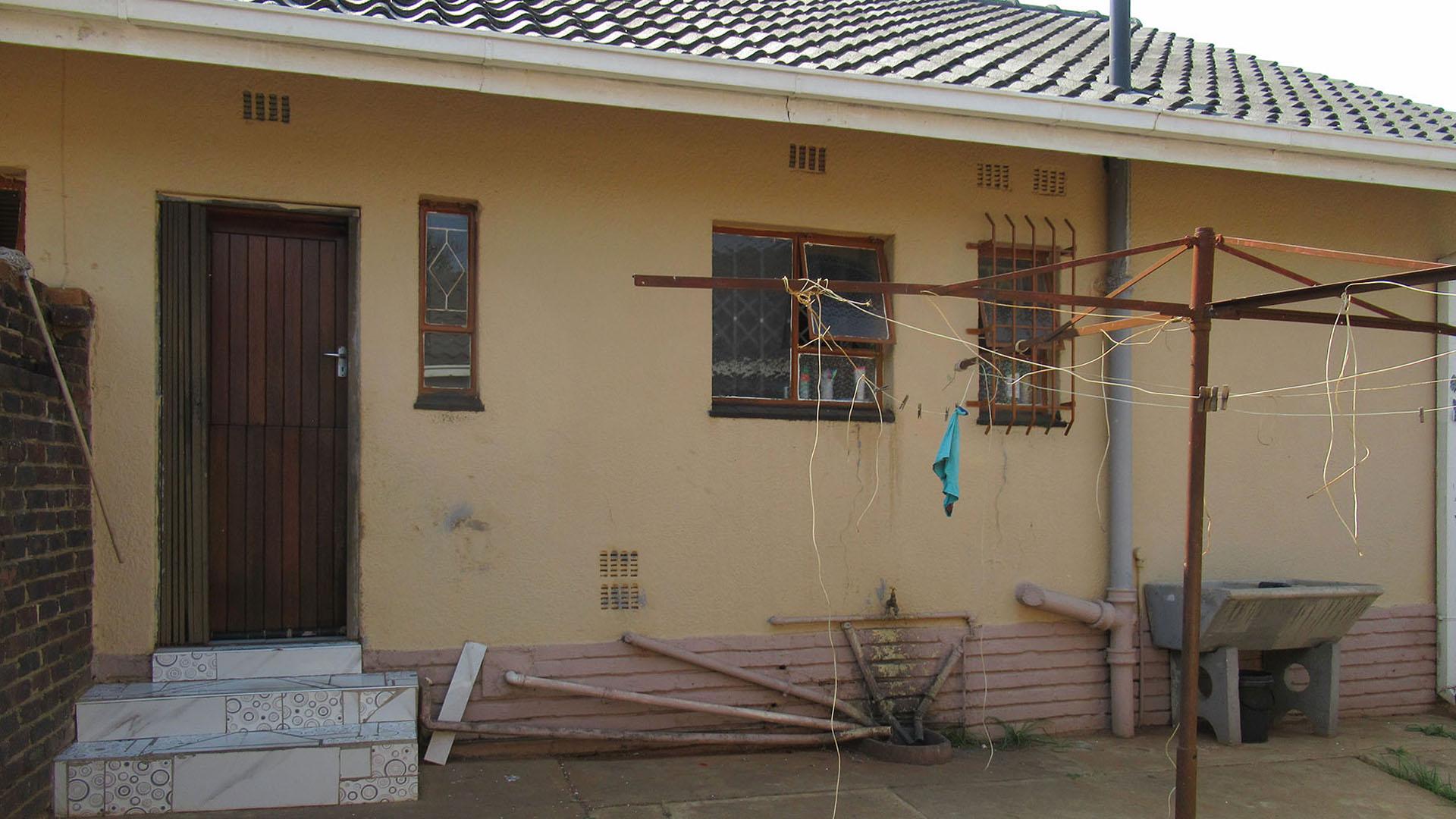 Backyard of property in Witpoortjie