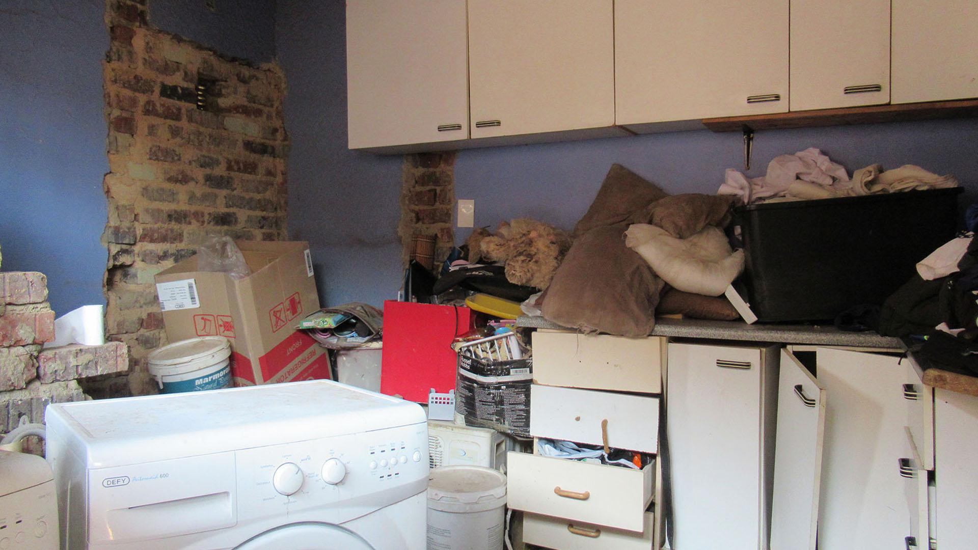 Spaces - 49 square meters of property in Witpoortjie