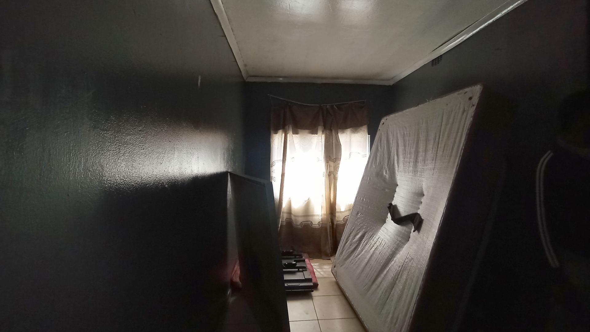 Bed Room 2 - 53 square meters of property in Rosettenville