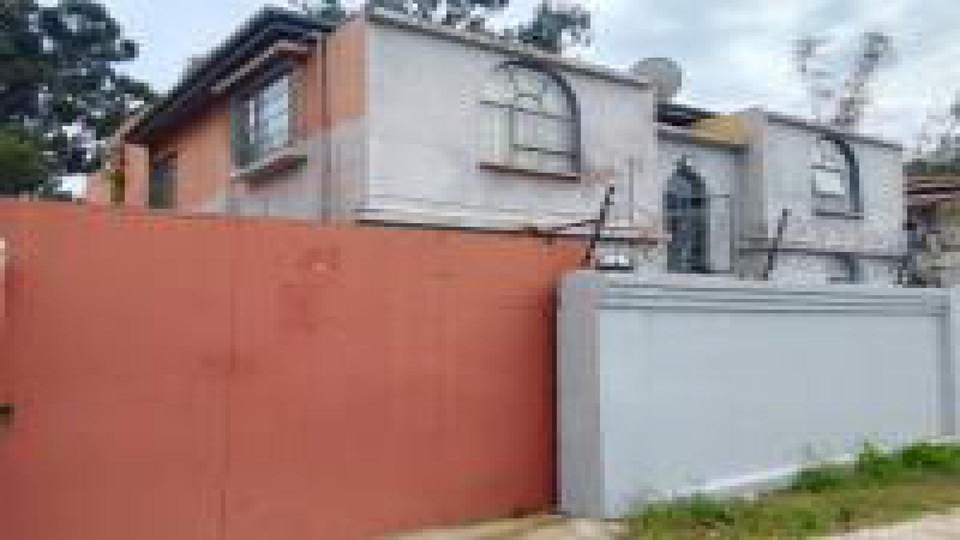 Front View of property in Rosettenville