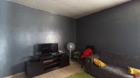 Lounges - 37 square meters of property in Rosettenville