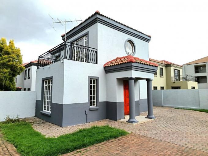 2 Bedroom Duet for Sale For Sale in Brakpan - MR667747