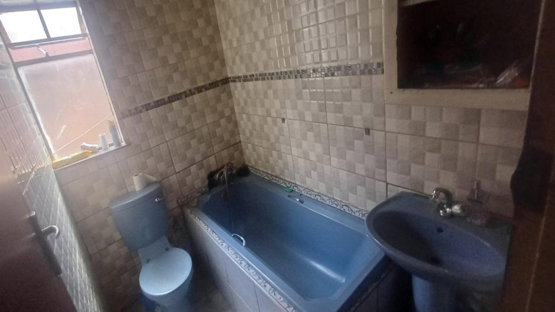 Bathroom 1 of property in Ga-Rankuwa