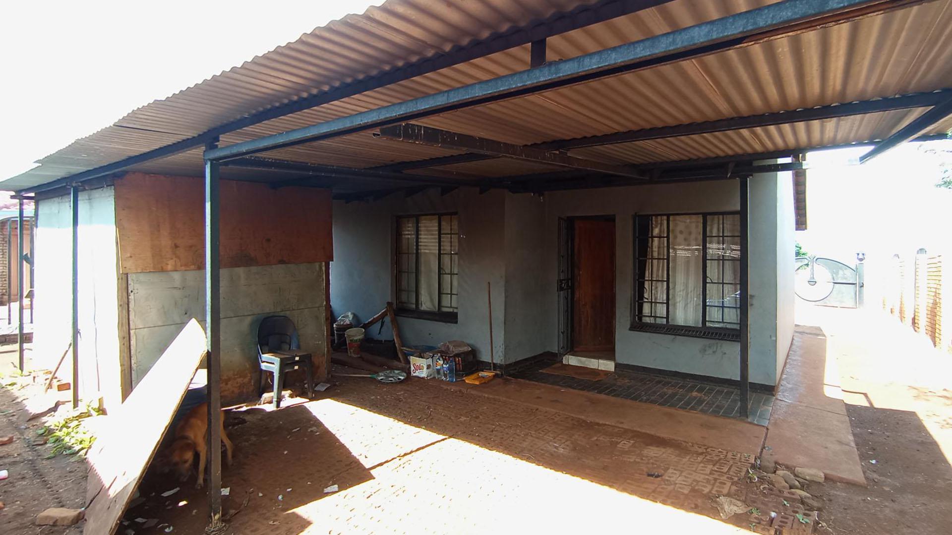 Front View of property in Ga-Rankuwa