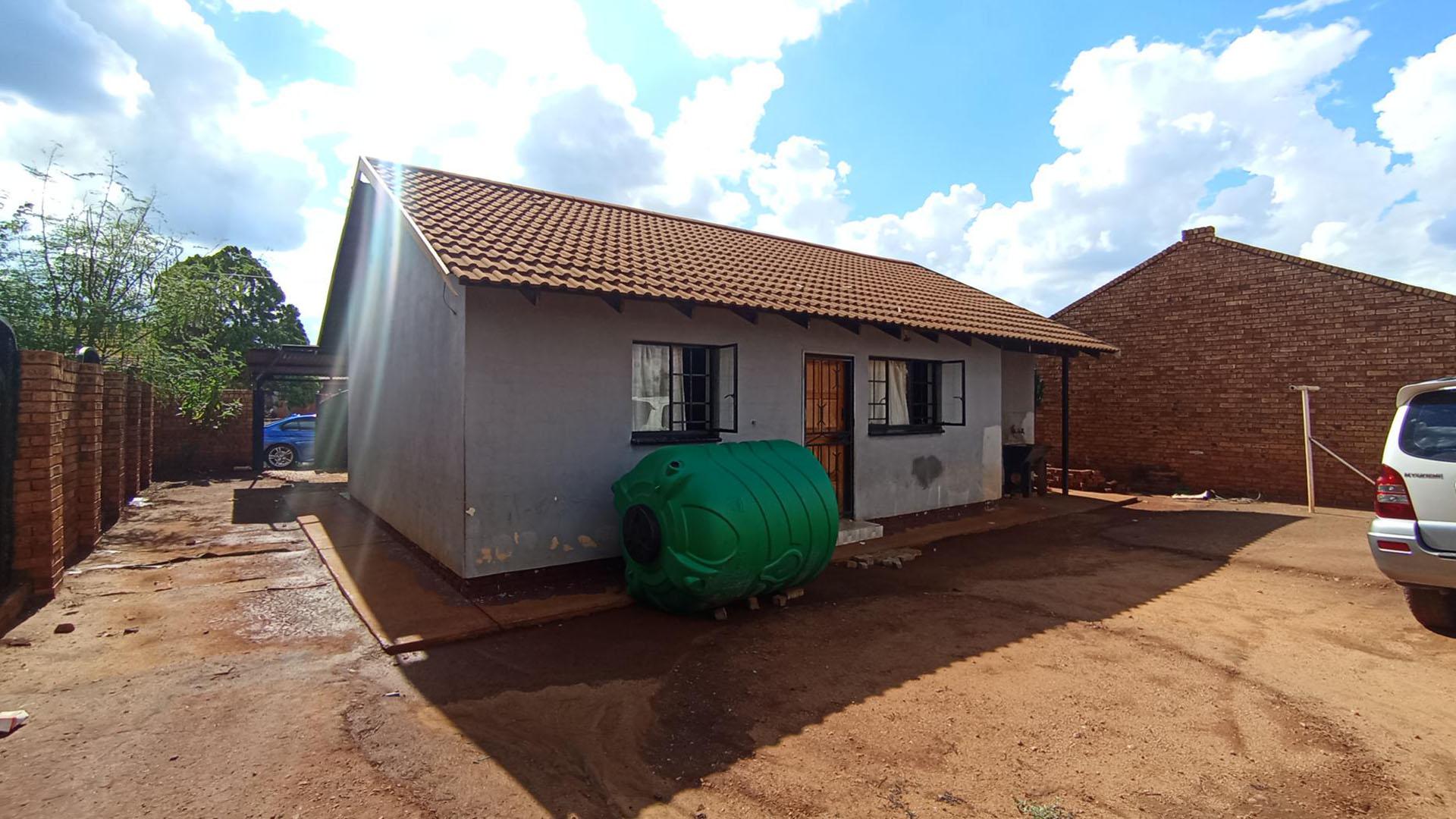 Backyard of property in Ga-Rankuwa